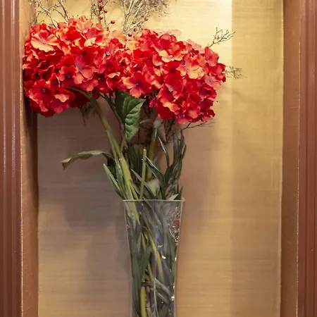 Du Beaumont Hotel 4*