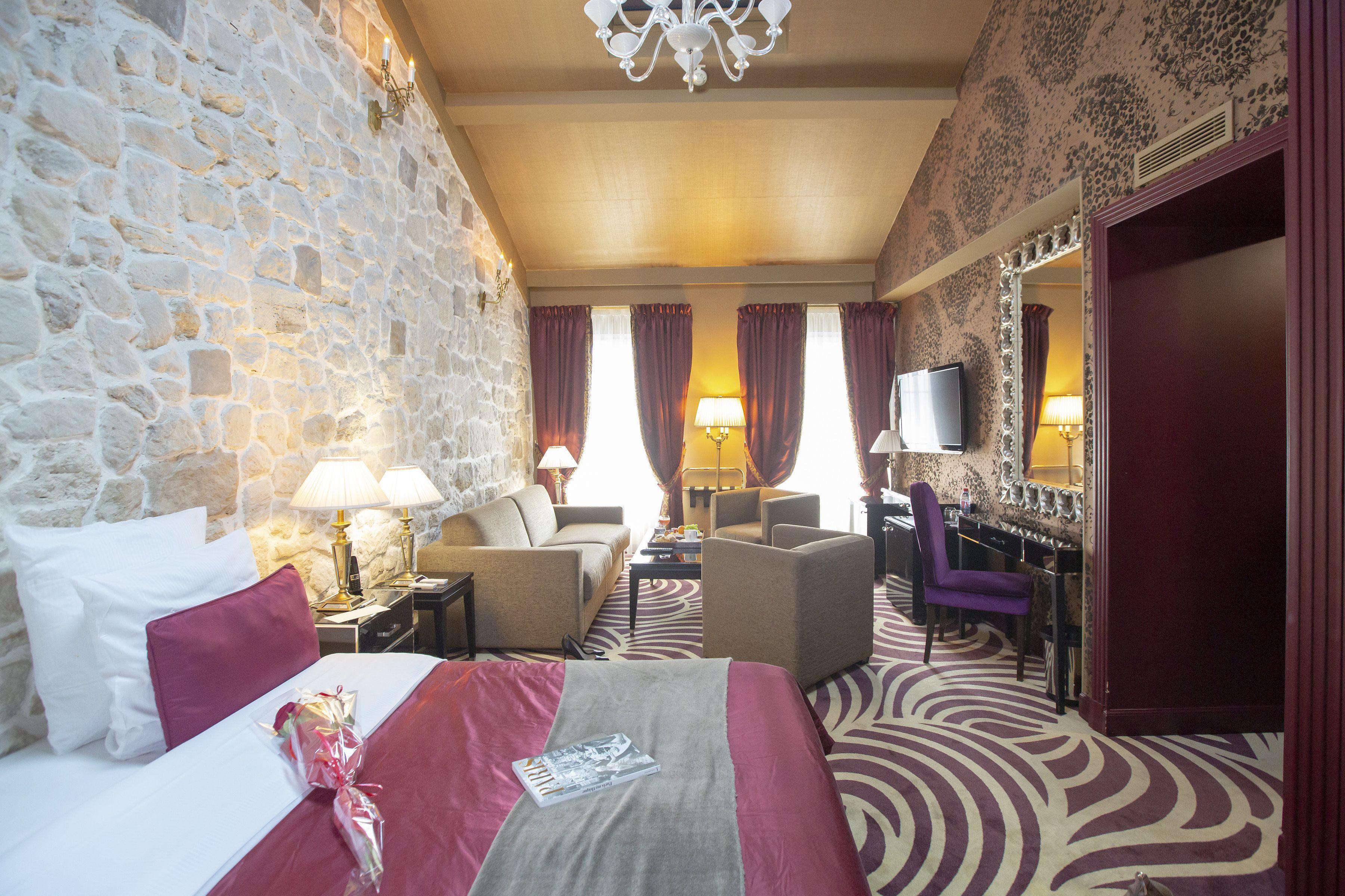 Du Beaumont Hotel 4*